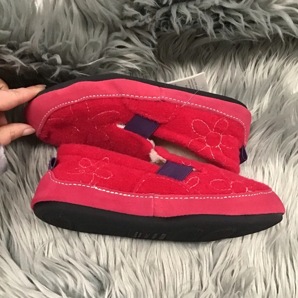 Acorn kids size 2.5-3.5